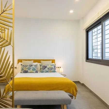 Nine O'Clock Castellar By Valcambre Apartment Seville Exterior photo