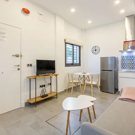Nine O'Clock Castellar By Valcambre Apartment Seville Exterior photo